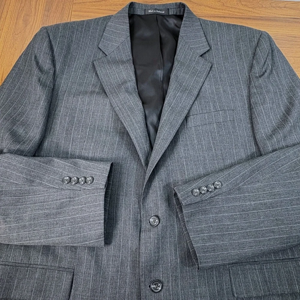 Chaps Mens Gray Pinstripe 100% Wool 2-Piece Suit 48L Jacket 41x30 Pleated‎ Pants